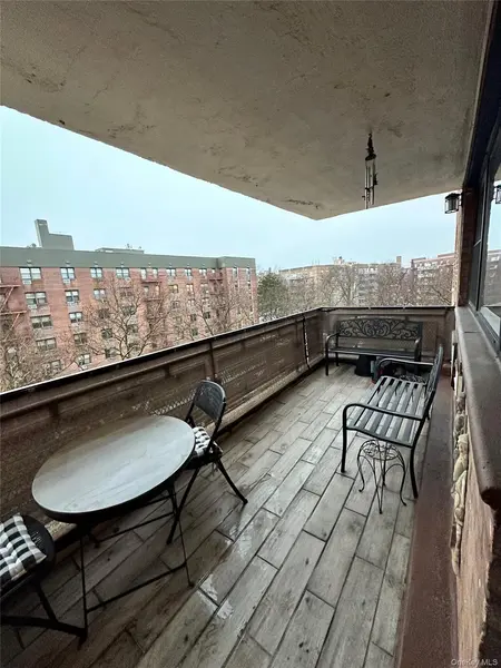153-25 88th ST #5L, Howard Beach, NY 11414