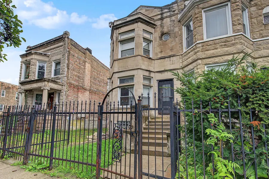 3621 W LEXINGTON ST, Chicago, IL 60624