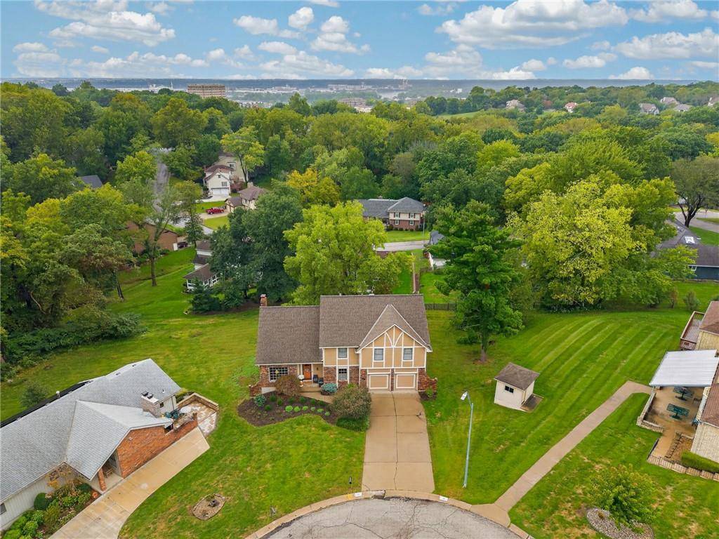 515 NW 43rd TER, Kansas City, MO 64116