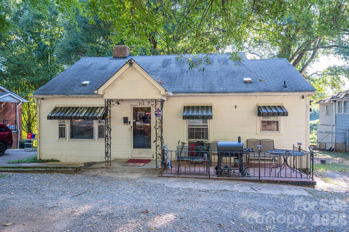712 N Weldon ST, Gastonia, NC 28052