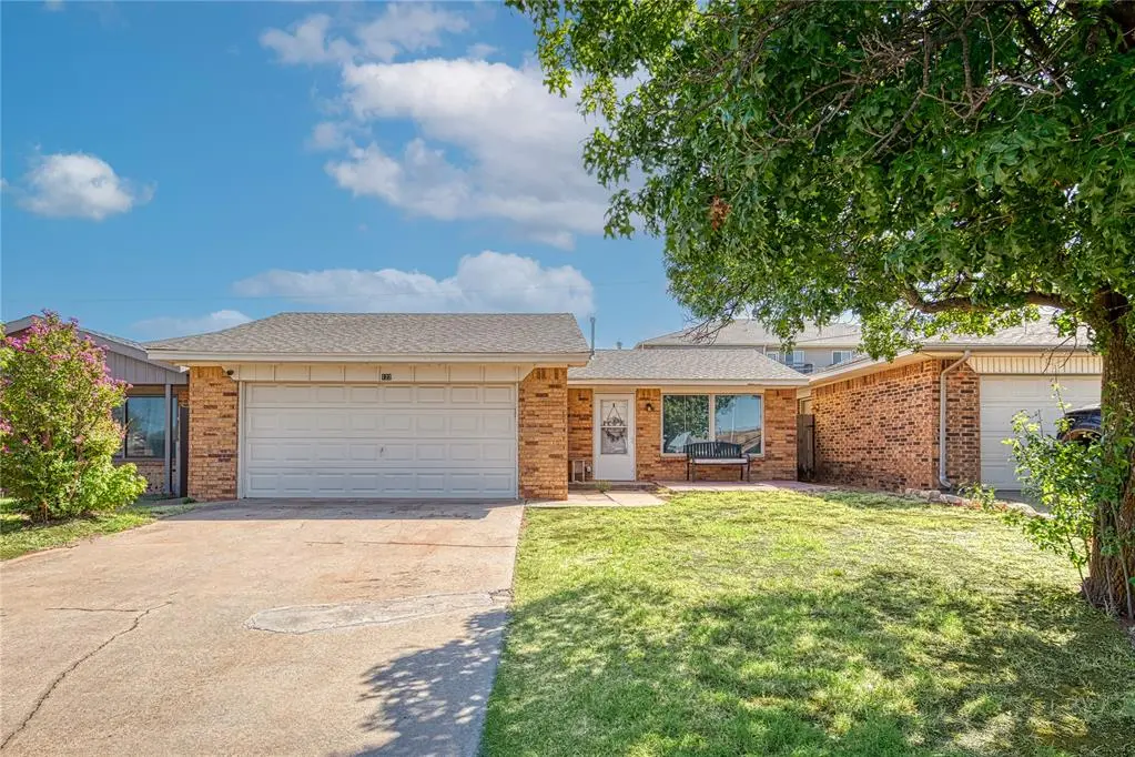 122 Blue Ridge DR, Elk City, OK 73644