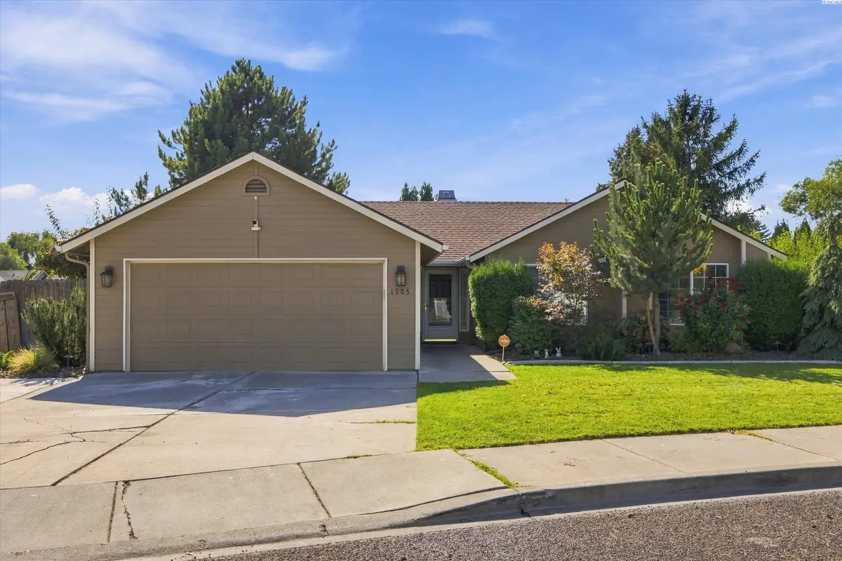 1905 W 24th Ave, Kennewick, WA 99337