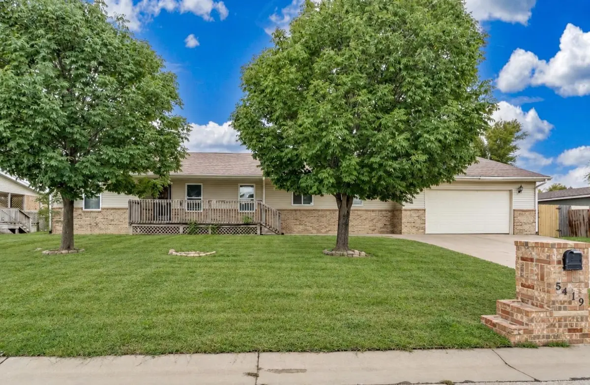 5419 S Glenn St, Wichita, KS 67217