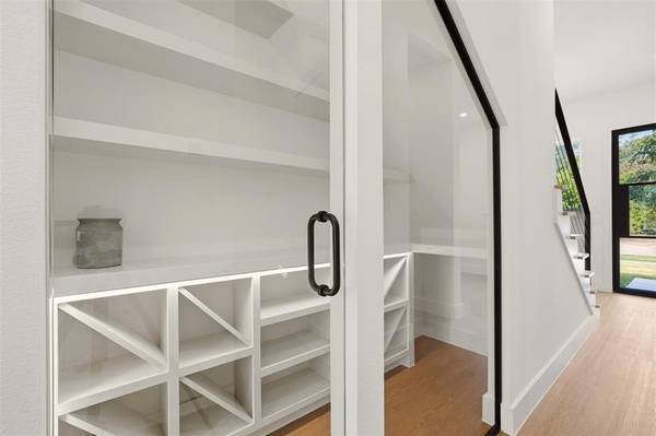 6911 Mohawk, Dallas, TX 75235