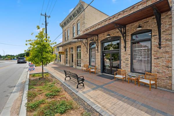925 Main ST, Liberty Hill, TX 78642