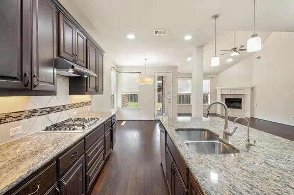 272 Nantucket CIR, Austin, TX 78737