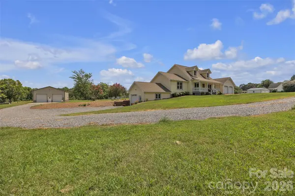 1144 Old Mountain RD, Statesville, NC 28677