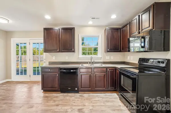 244 Mud Creek RD, Fletcher, NC 28732