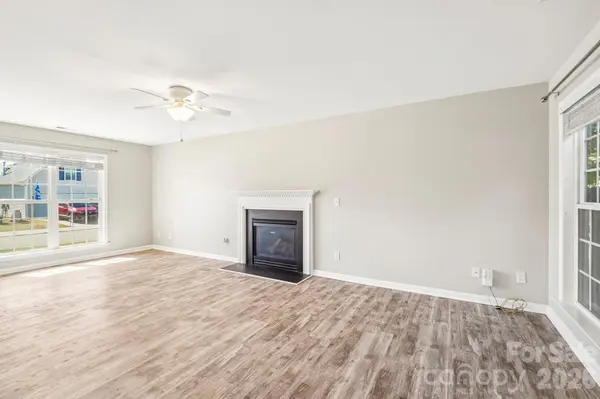 244 Mud Creek RD, Fletcher, NC 28732