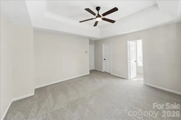 3139 Reid Brook LN, Charlotte, NC 28208