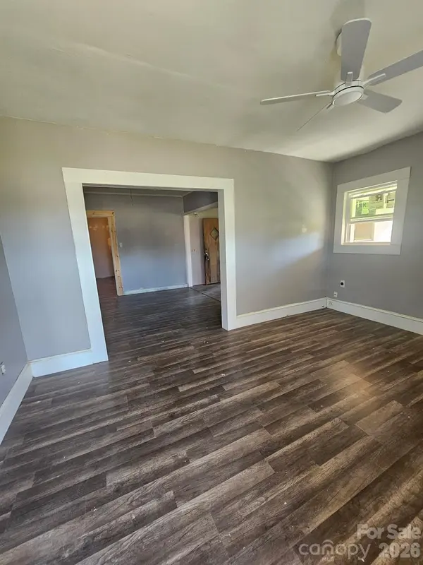 1313 E Maiden RD, Maiden, NC 28650