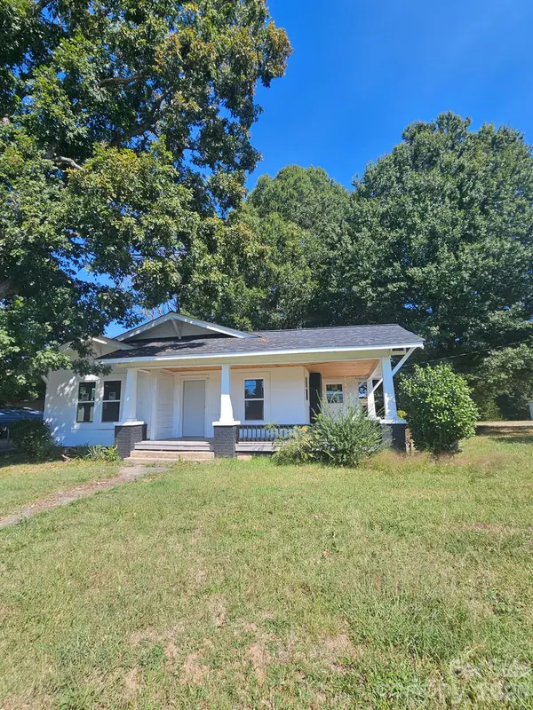 1313 E Maiden RD, Maiden, NC 28650