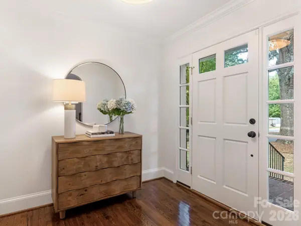 4218 Chelmsford RD, Charlotte, NC 28211