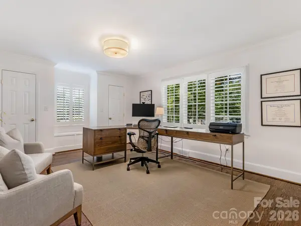 4218 Chelmsford RD, Charlotte, NC 28211
