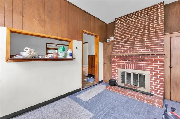 418 N 20th ST, St Joseph, MO 64501