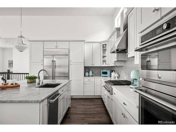 607 Sweetberry, Highlands Ranch, CO 80126