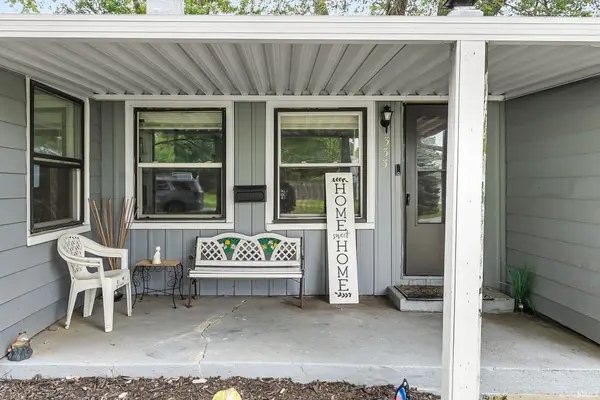 333 Pursley DR, Fort Wayne, IN 46807