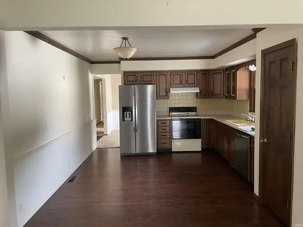 3300 W Twickingham DR, Muncie, IN 47304