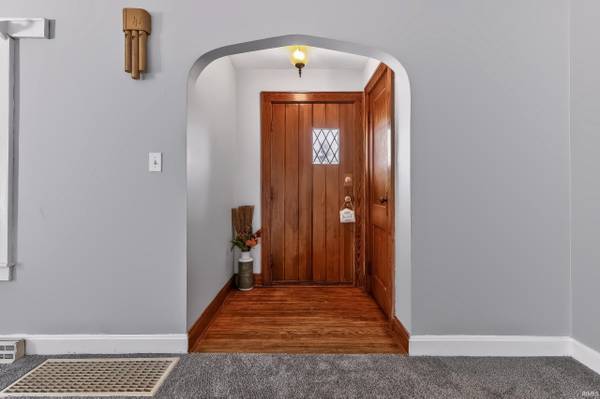 305 S Mccreary ST, Fort Branch, IN 47648-1535