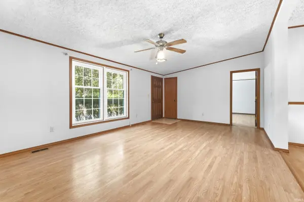 2906 S Woodland TRL, Warsaw, IN 46580-7450