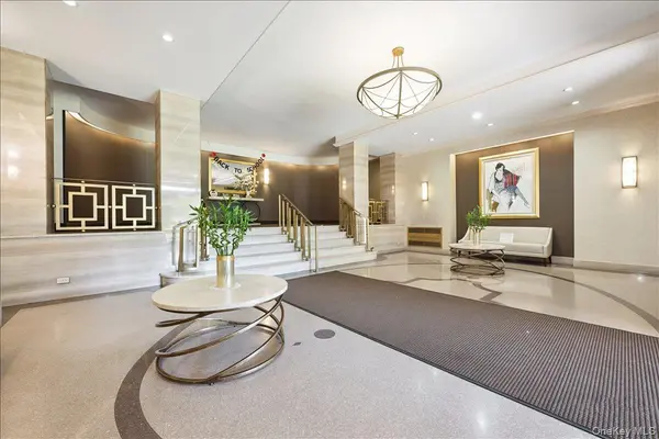 110-45 Queens BLVD #312, Forest Hills, NY 11375