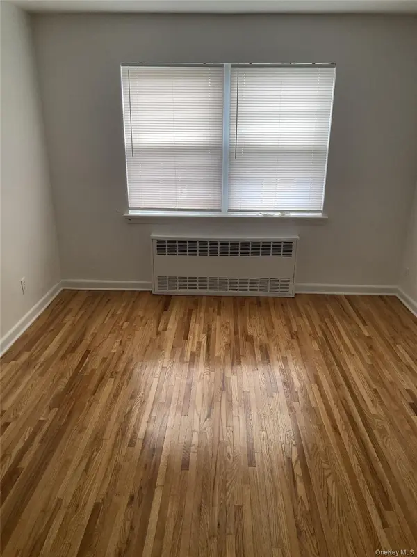 31-12 71st ST, Jackson Heights, NY 11370