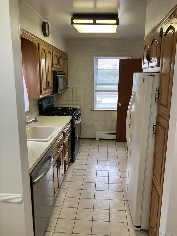 31-12 71st ST, Jackson Heights, NY 11370