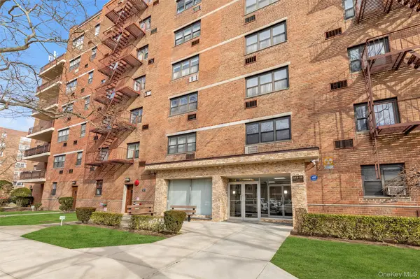153-25 88th ST #5L, Howard Beach, NY 11414