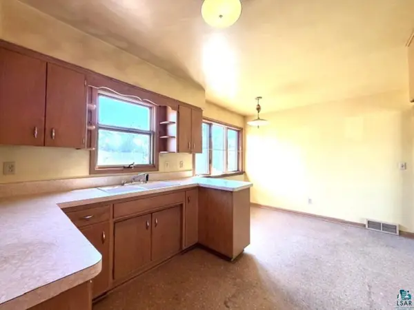 1236 92nd Ave W, Duluth, MN 55808