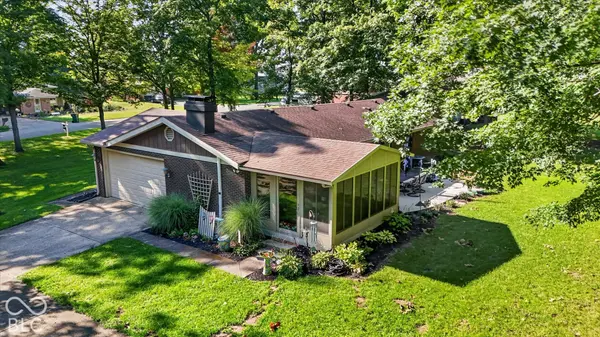 229 Noel LN, Fortville, IN 46040