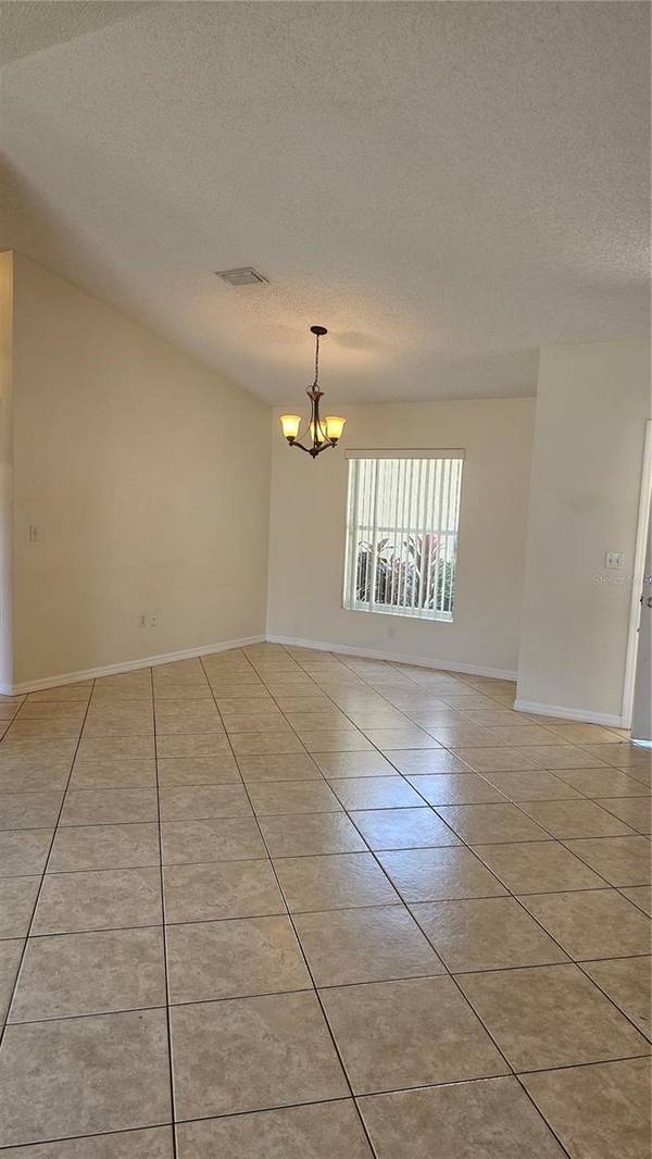 31 PILLAR LN, Palm Coast, FL 32164
