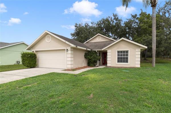 520 HANGING MOSS RD, Davenport, FL 33837
