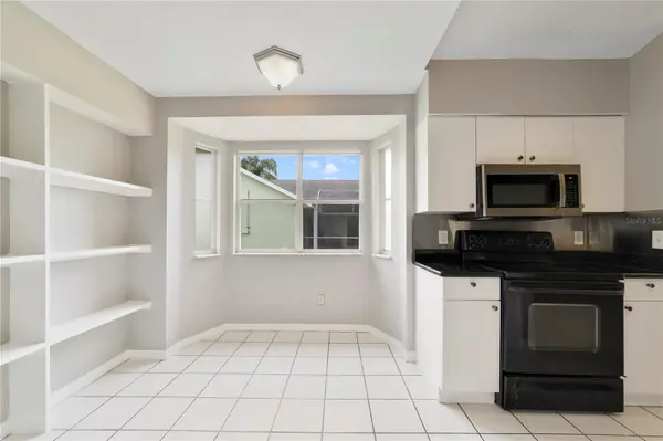 520 HANGING MOSS RD, Davenport, FL 33837