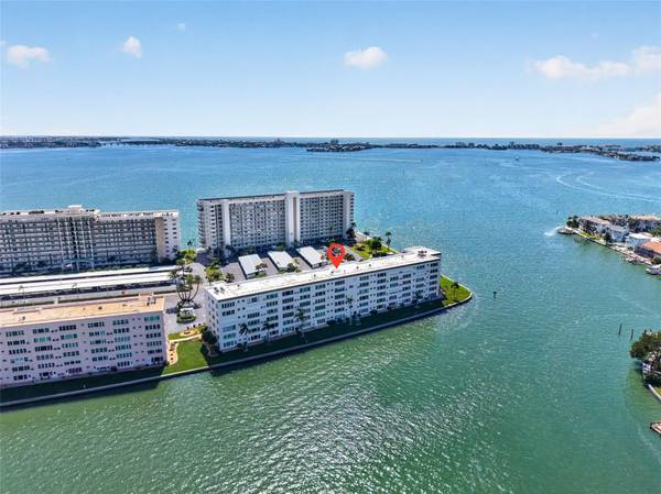 6075 SHORE BLVD S #512, Gulfport, FL 33707
