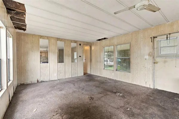 6322 NEW YORK ST, Zephyrhills, FL 33542