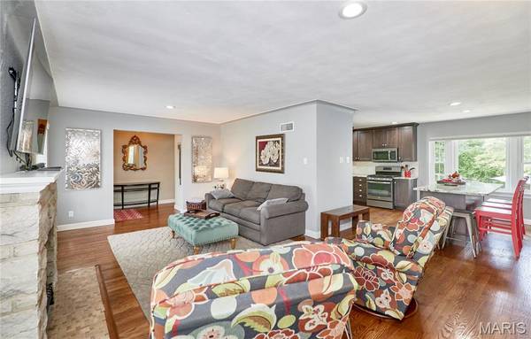 4518 Bellewood DR, St Louis, MO 63125