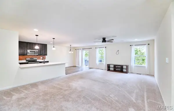 526 Brookside Forest CT, O'fallon, MO 63366