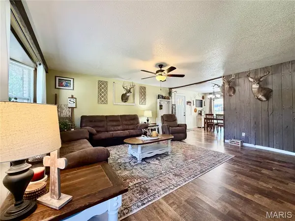 1927 Sunrise Circle, Poplar Bluff, MO 63901