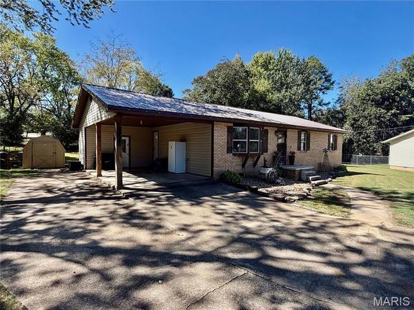 1927 Sunrise Circle, Poplar Bluff, MO 63901