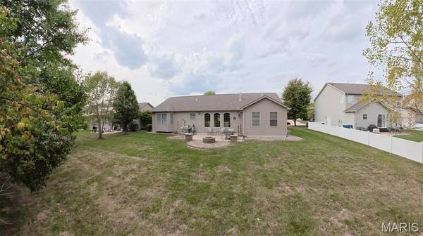 5120 Wesleyan DR, O'fallon, IL 62269