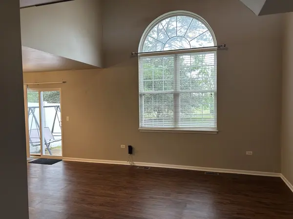 538 Mallard LN #B, Sugar Grove, IL 60554