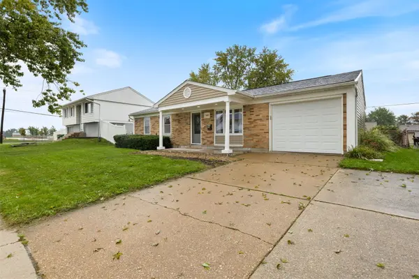 345 Hickory AVE, Romeoville, IL 60446