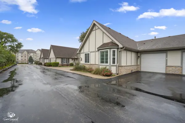 1664 Willow Circle DR, Crest Hill, IL 60403