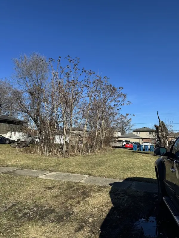 14423 Davis AVE, Blue Island, IL 60406