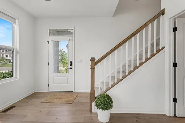 4414 Chelsea Manor CIR, Aurora, IL 60504