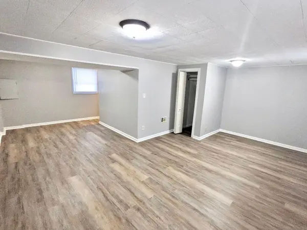 934 N Oakwood AVE, Griffith, IN 46319