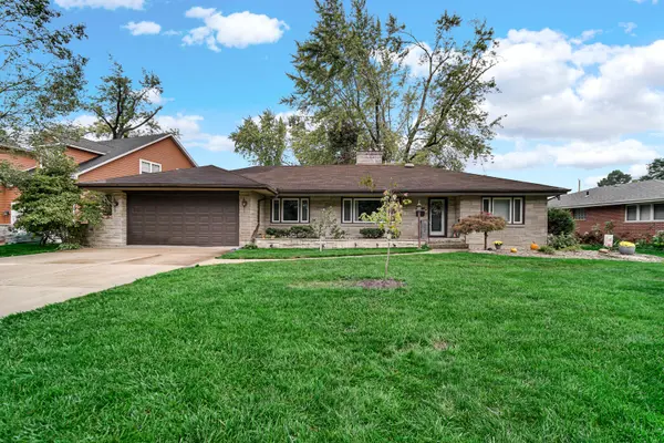 1856 S River DR, Munster, IN 46321