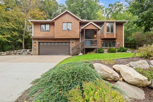 15469 Fish Point RD SE, Prior Lake, MN 55372