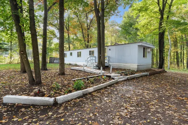 25261 Maple Tree LN, Pine City, MN 55063