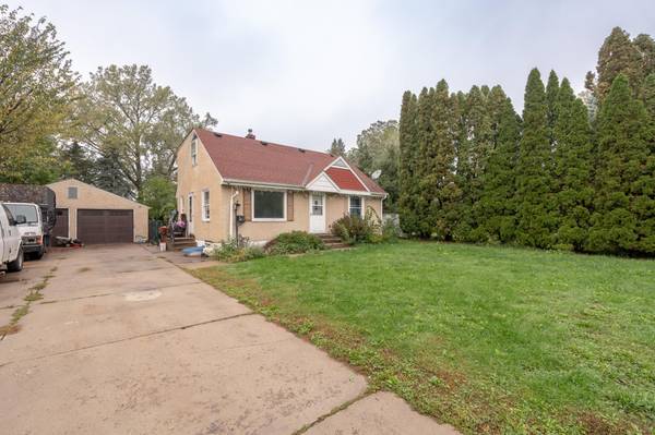 1809 Jackson ST, Maplewood, MN 55117